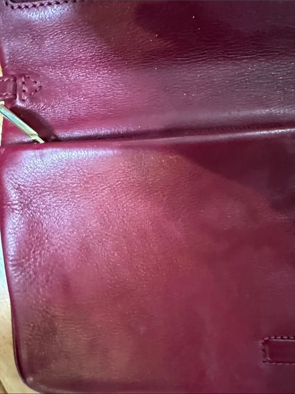 🎆Tory Burch Burgundy Leather Logo Zip Clutch